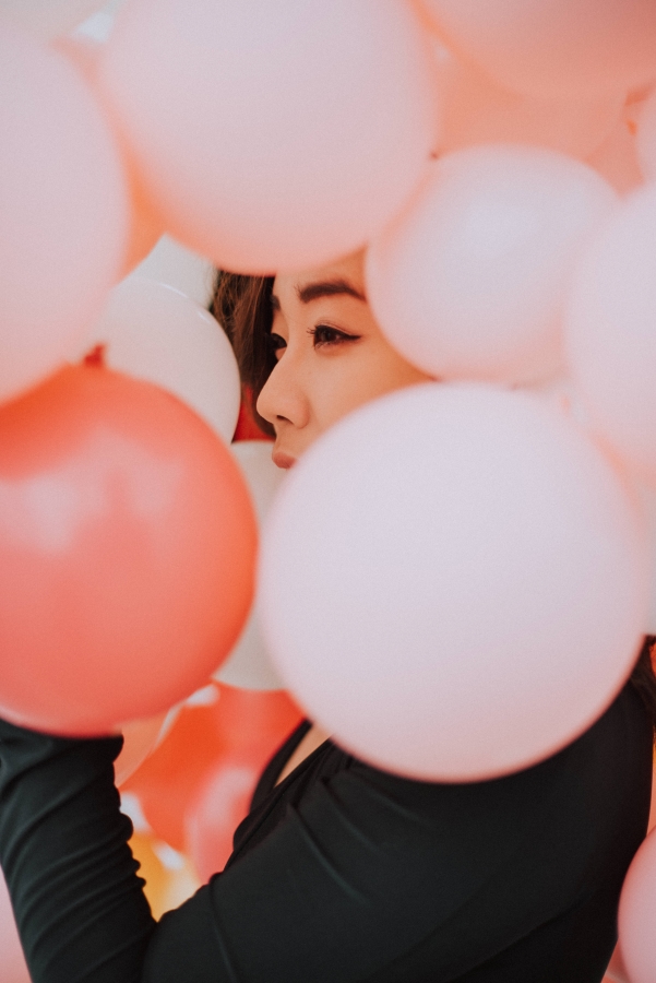 Close up shot for my 25th birthday photoshoot with balloons 