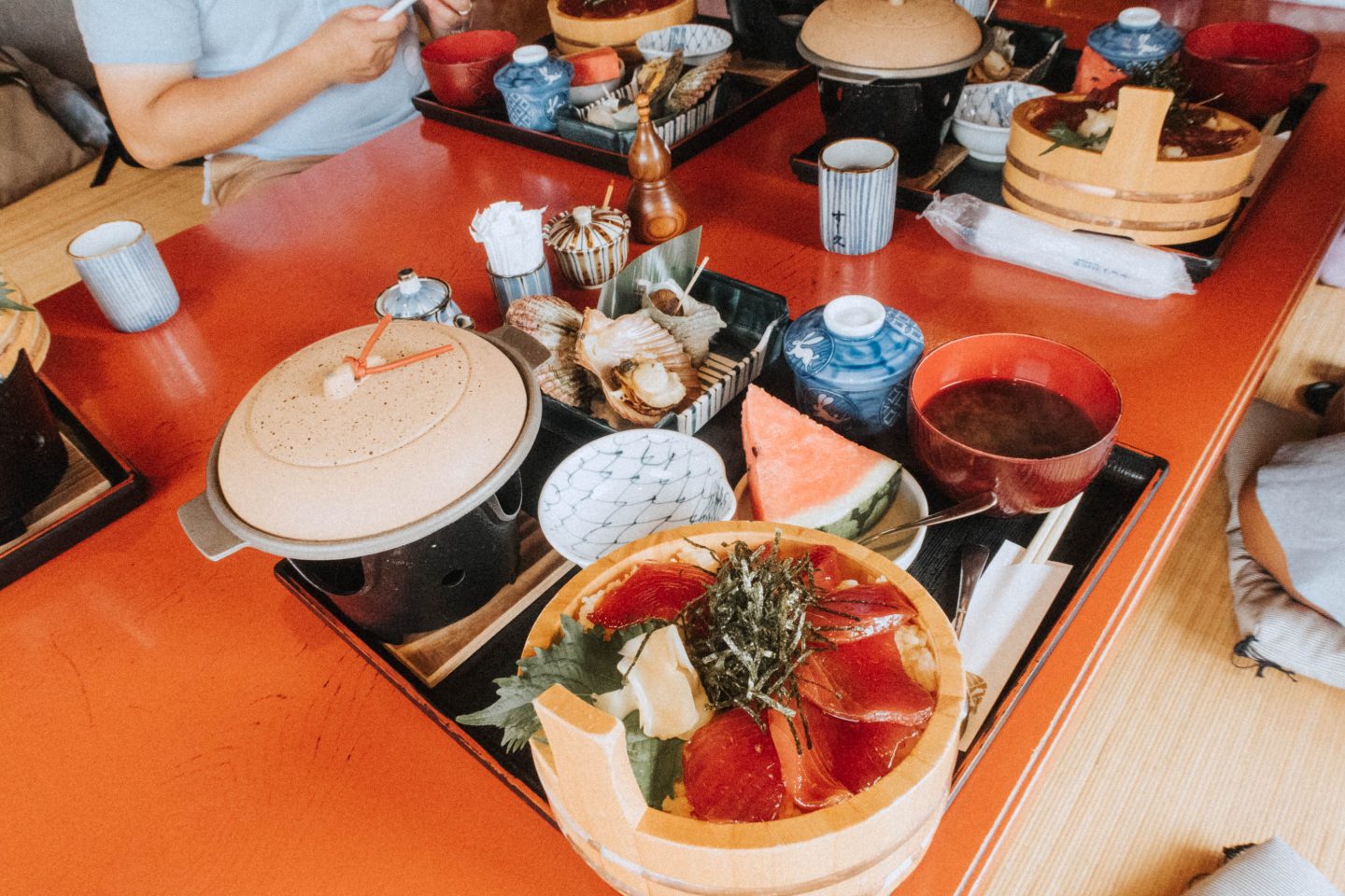 Exploring Gujo City in the Gifu Prefecture in central japan and eating some delicious food 