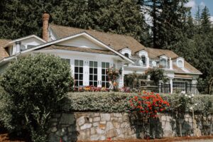 wedding at rowena's inn on the river